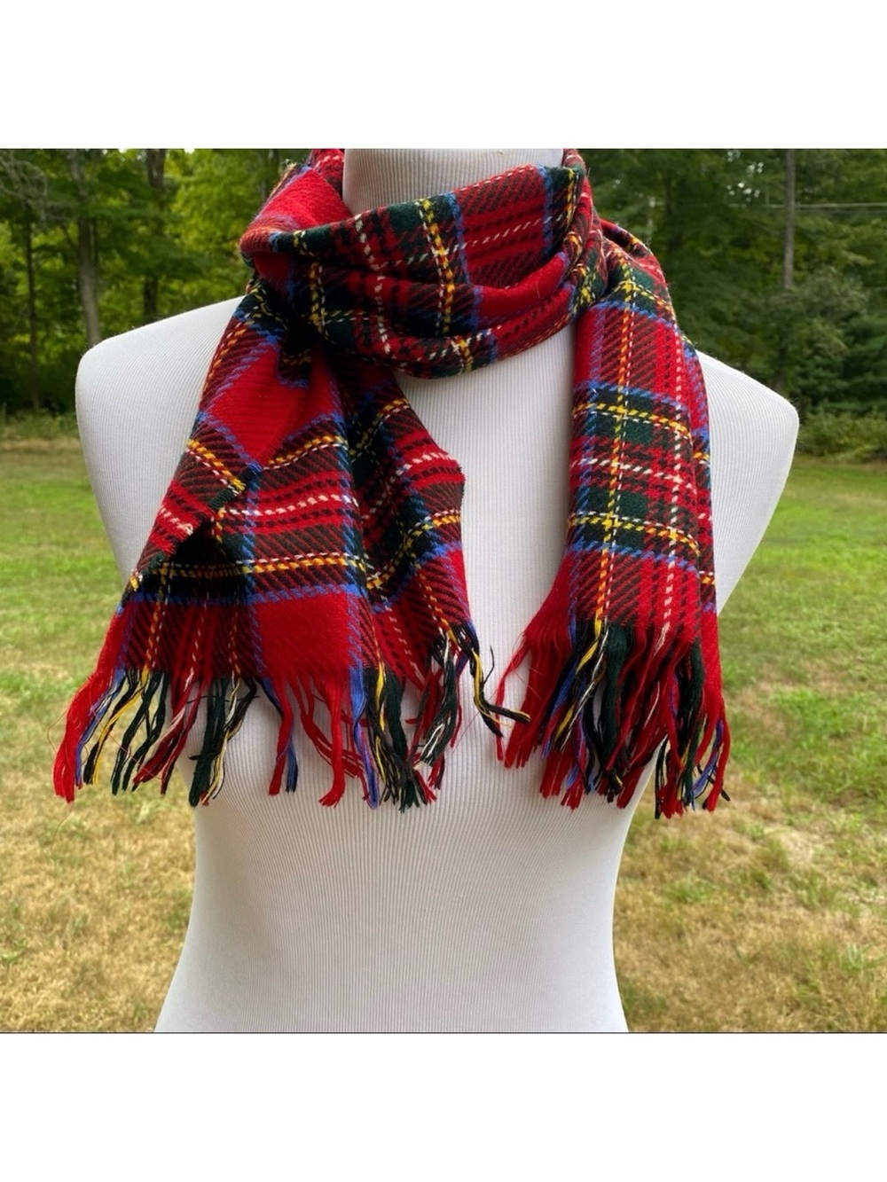 KYNOCH SCARF VINTAGE SCOTLAND WOOL TARTAN PLAID RED BLACK BLUE RECTANGLE FRINGE